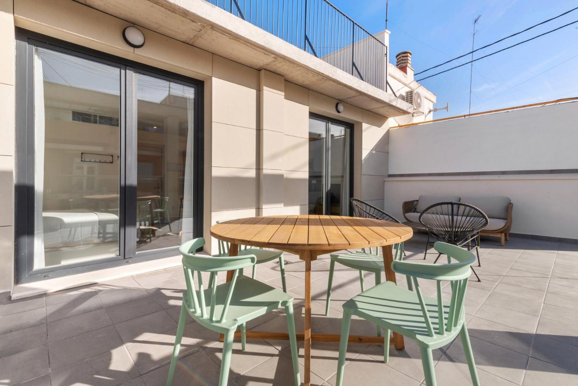Limehome Valencia Carrer Del Pare Palau I Quer Exterior foto